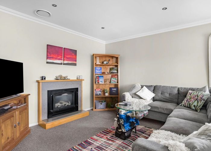  at 21 Pollard Street, Wainuiomata, Lower Hutt, Wellington
