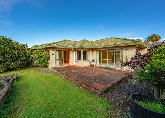 at 3 Rosebay Rise, Henderson, Waitakere City, Auckland