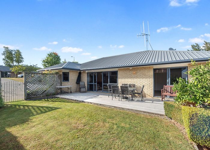  at 2 Palm Grove Drive, Western Heights, Hamilton, Waikato