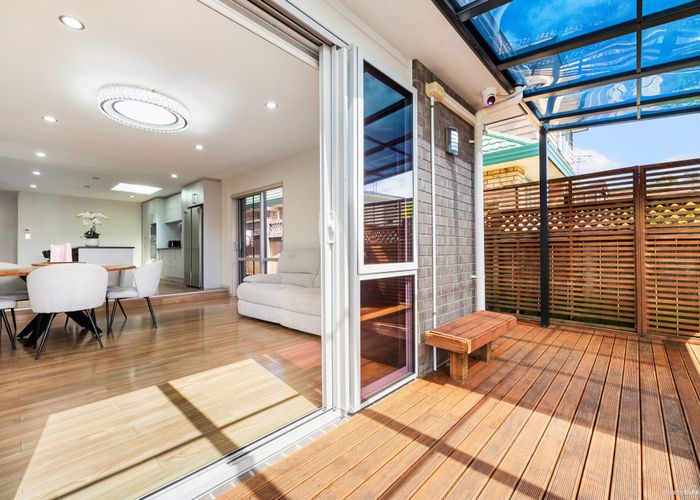  at 9 Wood Avenue, Howick, Manukau City, Auckland