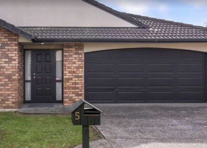  at 5 Walter Haddrell Crescent, Flat Bush, Auckland