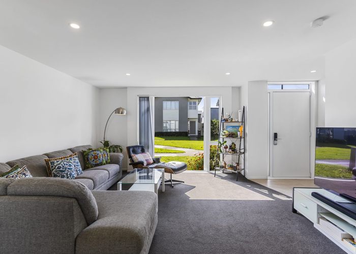  at 4 Treestump Road, Takanini, Auckland