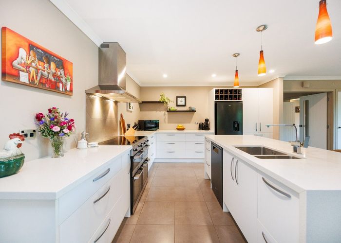  at 54 Henaghans Road, Kelvin Grove, Palmerston North, Manawatu / Whanganui