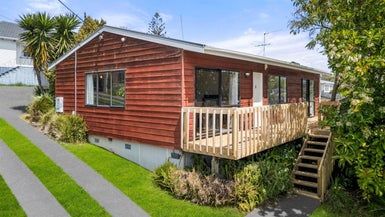  at 1/11 Weldene Avenue, Glenfield, Auckland