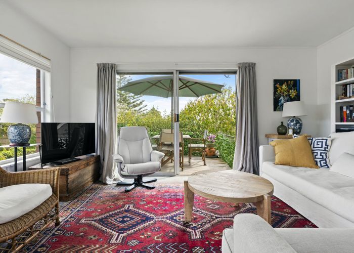  at 4/5 Cambria Road, Devonport, Auckland