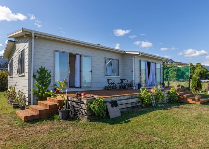  at 5 Prospector Place, Runanga