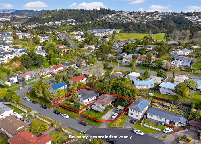  at 4 Garner Place, Glenfield, Auckland