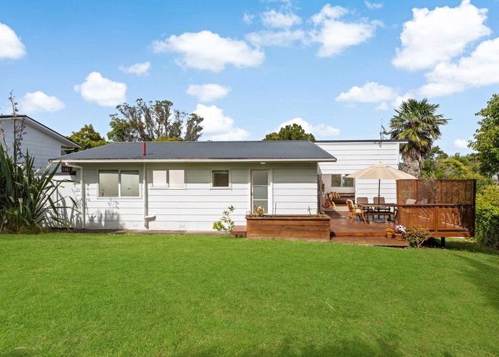  at 1/133 Edmonton Road, Te Atatu South, Waitakere City, Auckland