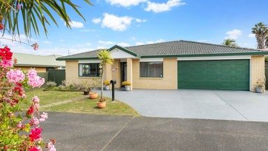  at 42 Bellville Drive, Clendon Park, Auckland
