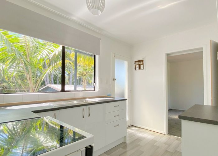  at 2/53 Tiverton Road, Blockhouse Bay, Auckland City, Auckland