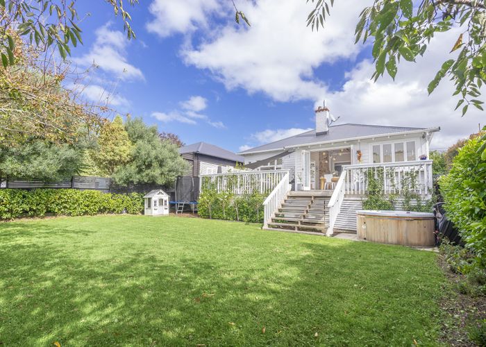  at 5 Selkirk Road, Mount Albert, Auckland