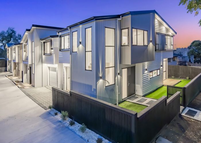  at Lot 1/29 Prince Regent Drive, Half Moon Bay, Manukau City, Auckland