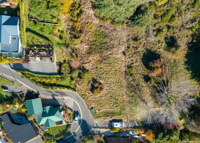  at 16 Emerald Lane, Cashmere, Christchurch City, Canterbury