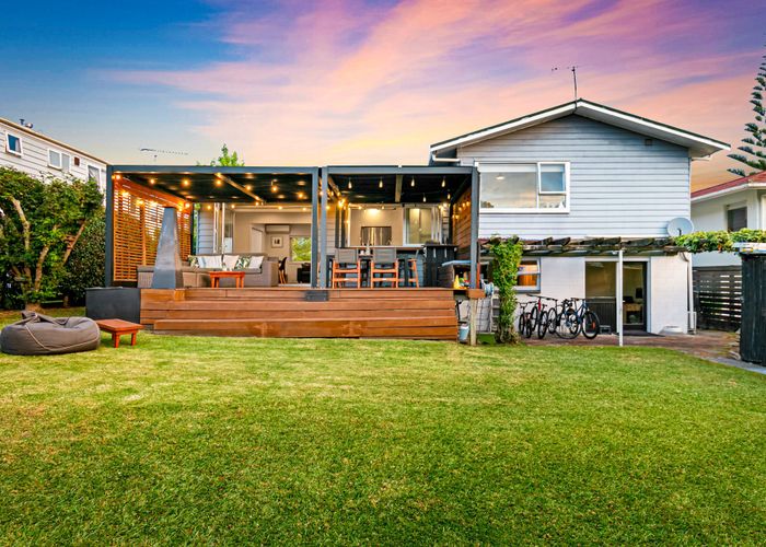  at 53 Gordon Avenue, Forrest Hill, Auckland