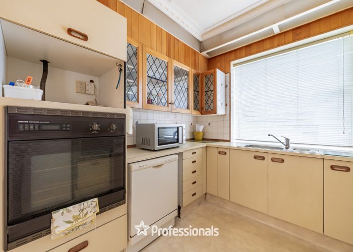  at 70 Hay Street, Naenae, Lower Hutt, Wellington