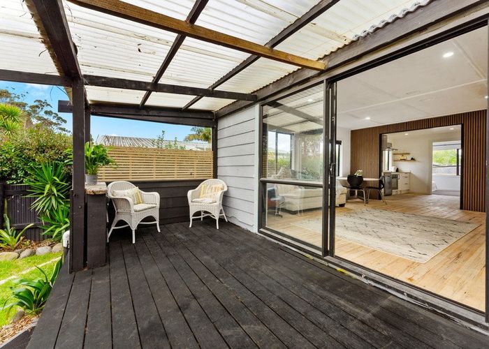  at 4 Rere Pl, Parakai, Rodney