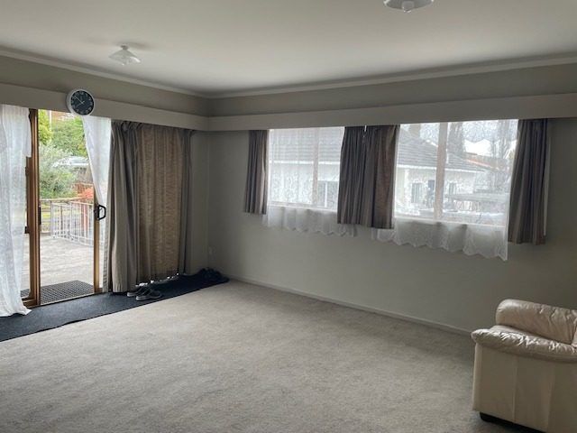  at 2/12 Wood St, Papakura, Papakura, Auckland