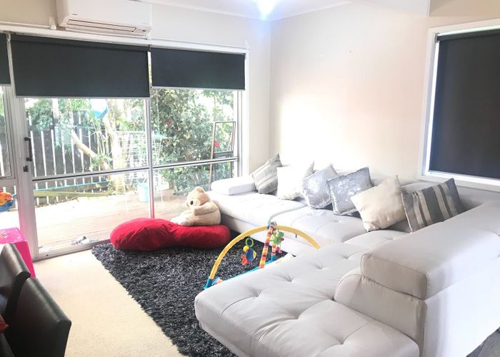  at 1/148 Penrose Road, Mount Wellington, Auckland