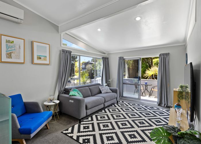  at 7 William Hadlow Place, Hatfields Beach, Orewa