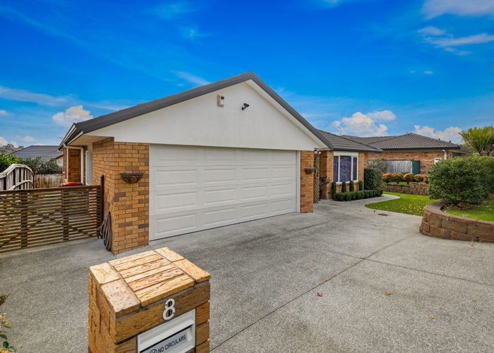  at 8 Toledo Avenue, Henderson, Waitakere City, Auckland