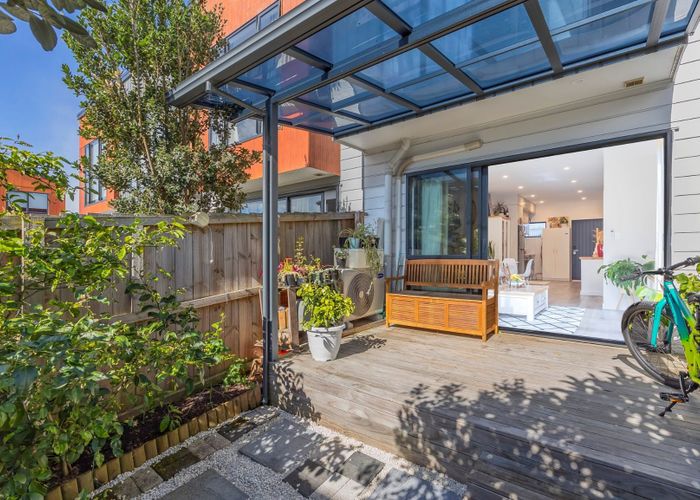  at 70D Union Road, Howick, Auckland
