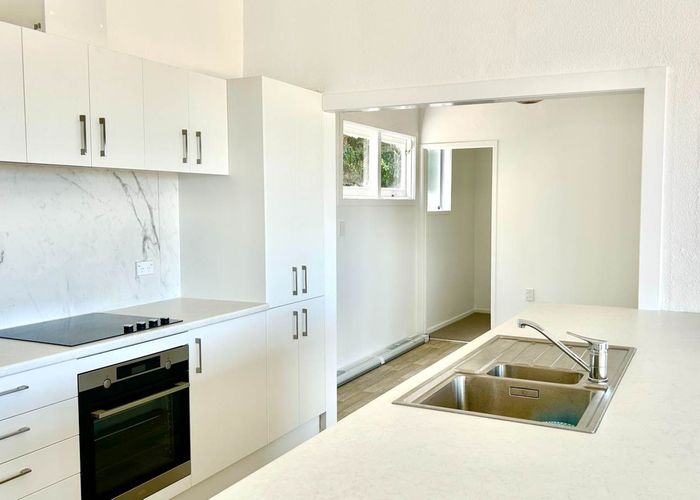  at 27 Mckenzie Avenue, Arkles Bay, Whangaparaoa