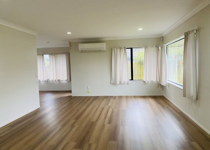  at 2/9 Stratford Road, Alfriston, Manukau City, Auckland