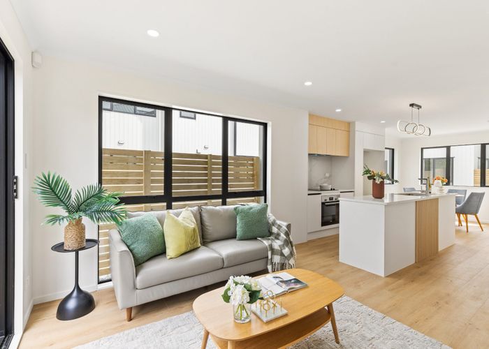  at 113 Beach Road, Te Atatu Peninsula, Waitakere City, Auckland