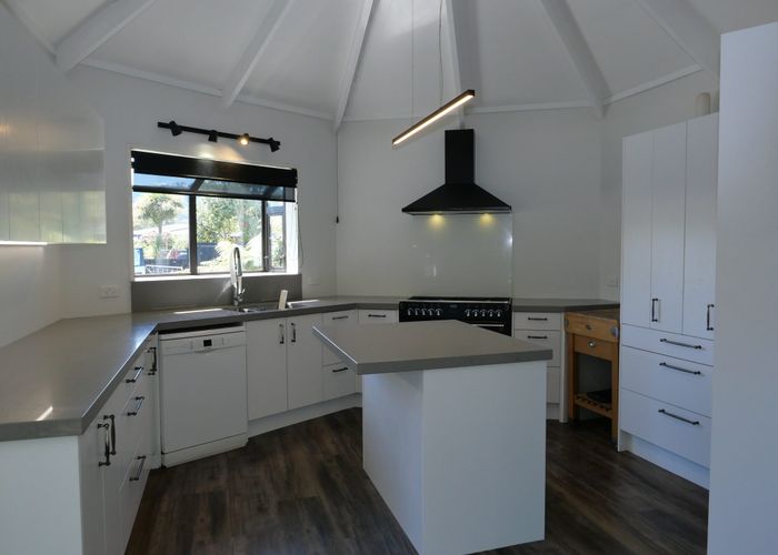  at 3 Nugget Grove, Raumati Beach, Paraparaumu