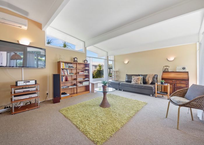  at 8 Andrea Place, Sunnyhills, Auckland