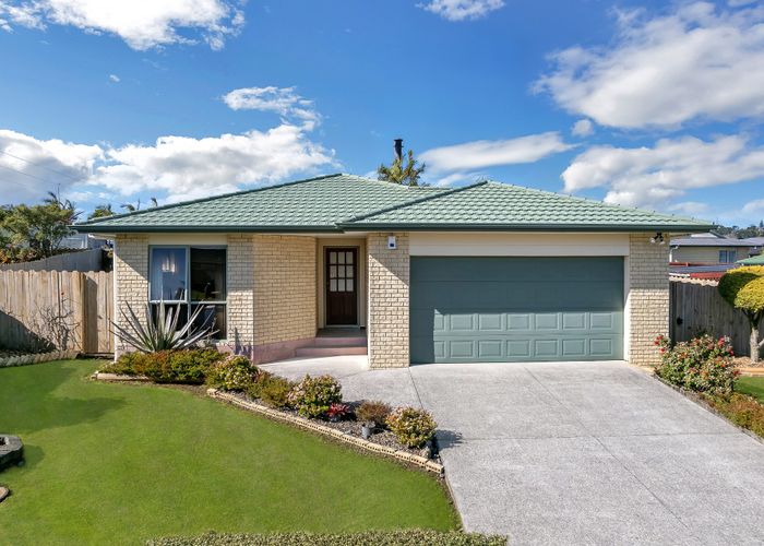  at 24 Eastland Road, Flat Bush, Auckland