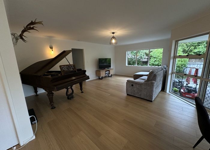  at 8A Langton Road, Stanmore Bay, Whangaparaoa