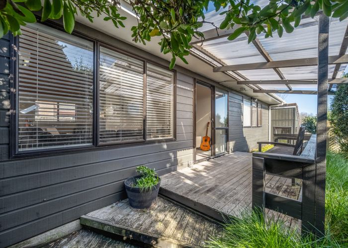  at 2/153 Whitford Road, Somerville, Manukau City, Auckland