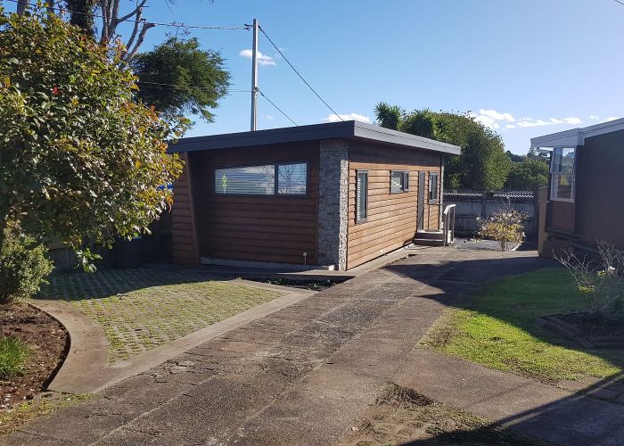  at 38B Sunnynook Road, Sunnynook, North Shore City, Auckland