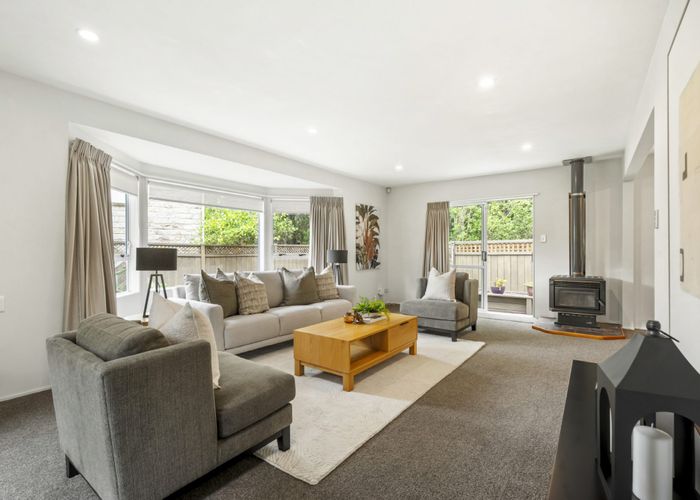  at 37E Uppingham Crescent, Hillcrest, North Shore City, Auckland