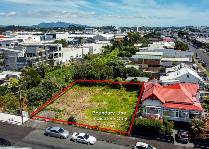  at 10 Hobson Street, New Plymouth