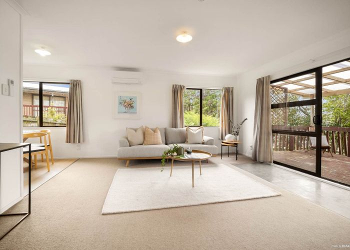  at 4 Forster Place, West Harbour, Waitakere City, Auckland