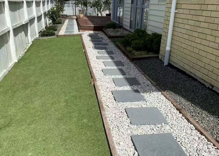  at 35 South Kensington Way, Henderson, Waitakere City, Auckland