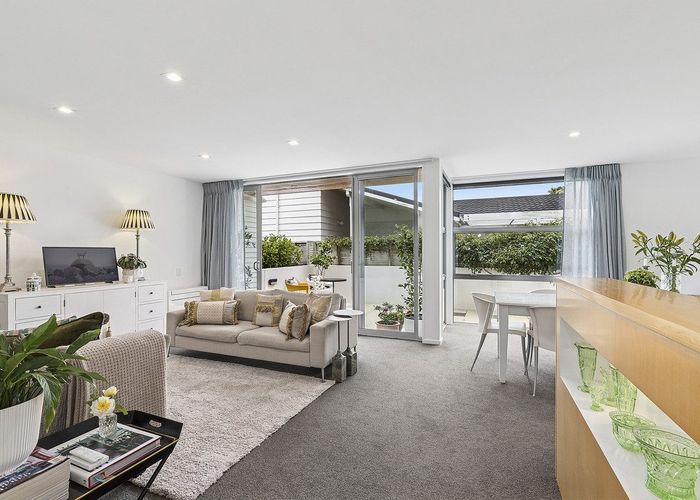  at 32 Mantell Street, Seatoun, Wellington, Wellington