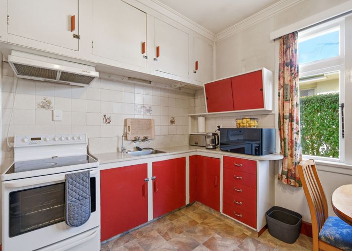  at 242 Pomona Street, Strathern, Invercargill