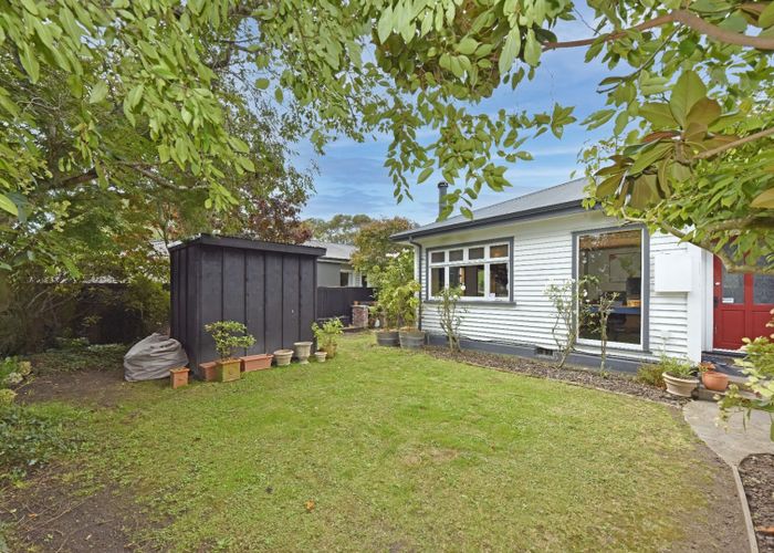  at 1/42 Nortons Road , Avonhead, Christchurch City, Canterbury
