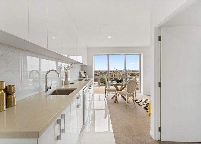  at 1 Potiki Place, Glen Innes, Auckland City, Auckland