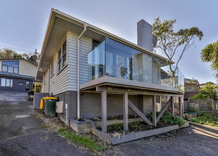  at 1/17 Saint Peters Street, Northcote, North Shore City, Auckland