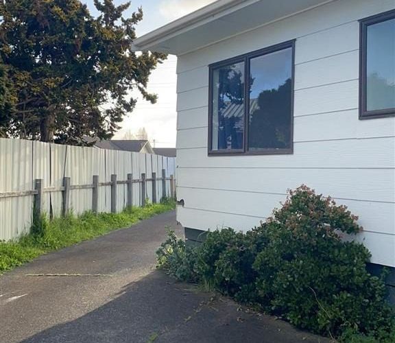  at 76 Shifnal Drive, Randwick Park, Manukau City, Auckland
