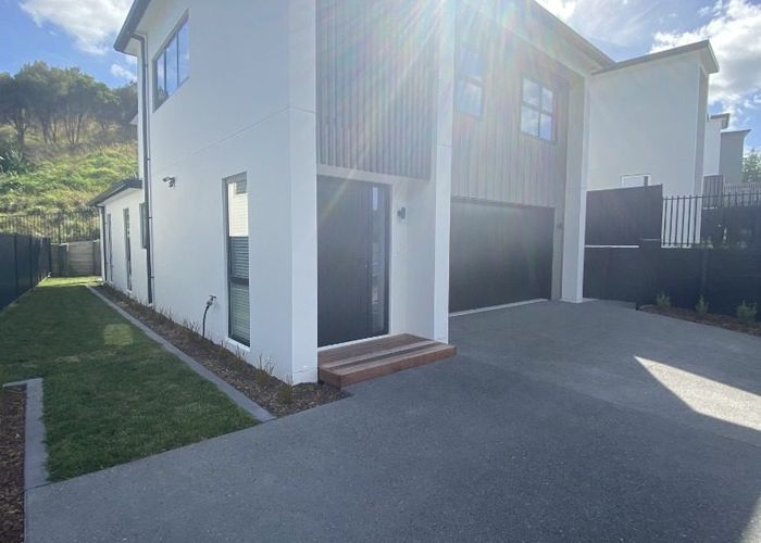  at 305B Lakes Boulevard, Pyes Pa, Tauranga
