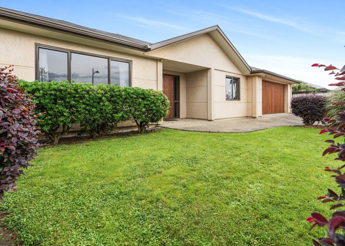  at 73 Saint James Drive, Huntington, Hamilton, Waikato