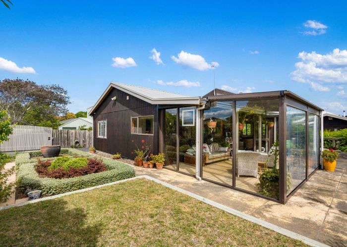  at 77 Rogers Road, Bay View, Napier