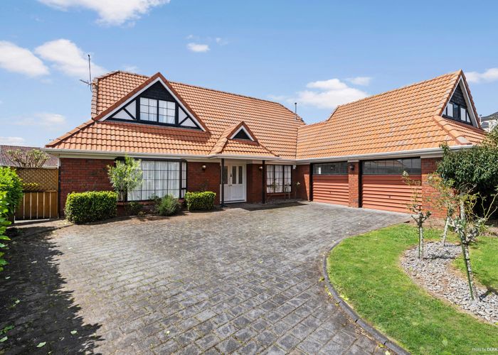 at 8 Reynard Terrace, Conifer Grove, Takanini