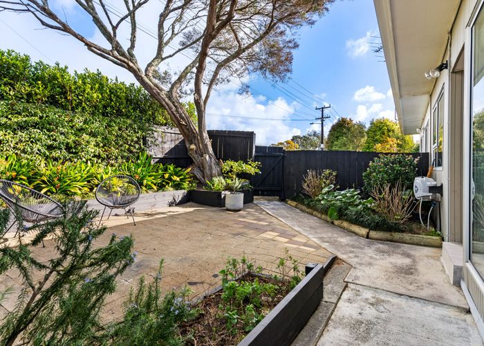  at 1/174 Birkdale Road, Birkdale, North Shore City, Auckland