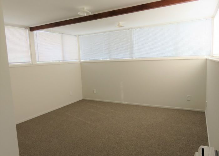  at 704 Pioneer Highway, Takaro, Palmerston North
